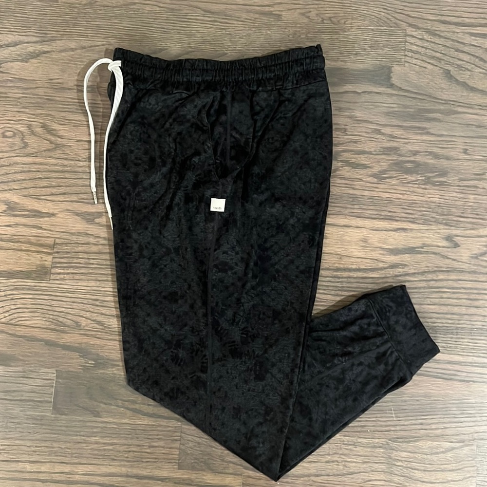 Vuori Performance Joggers